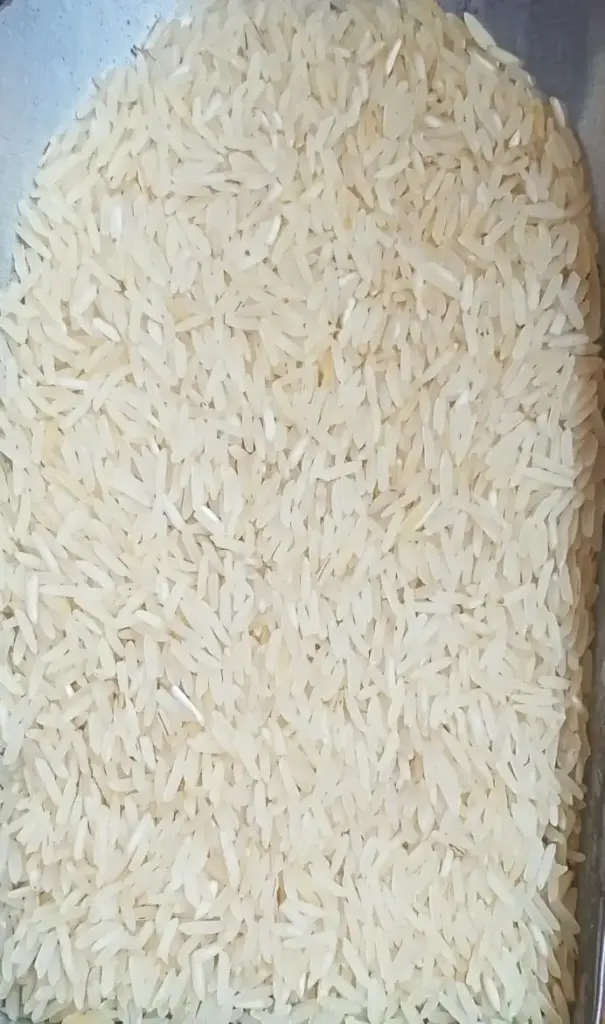 Premium Long Grain Basmati Rice – Aromatic & Fluffy (1kg)