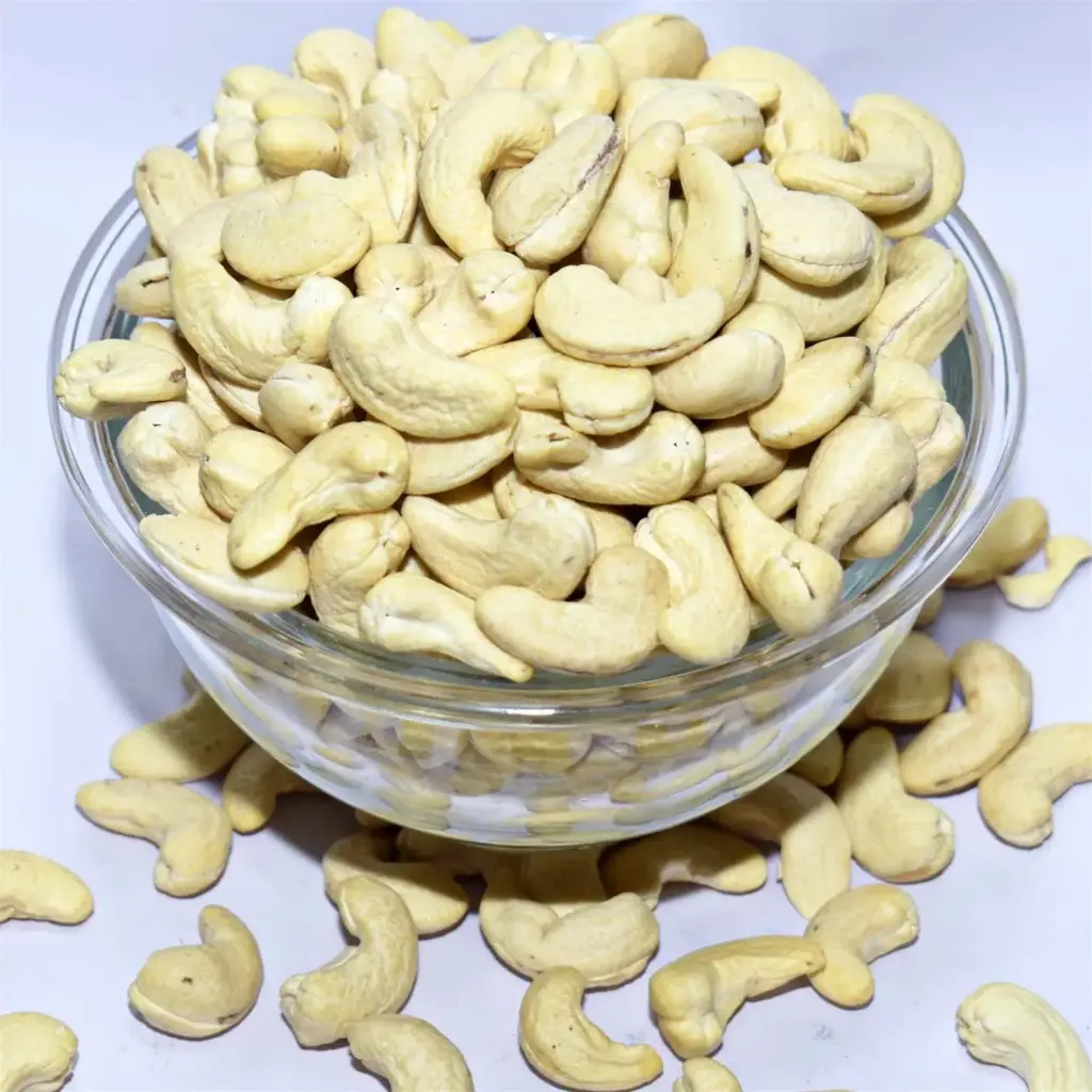 Premium Cashews – Rich, Creamy & Nutrient-Packed Delight
